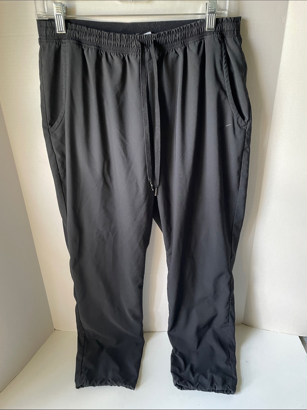 Nike Dri-FIT Women's  Revival Woven Lined Training Pants Size Large